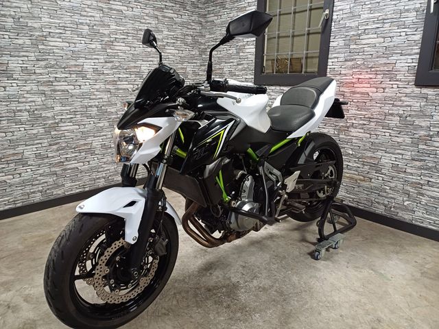 kawasaki - z650