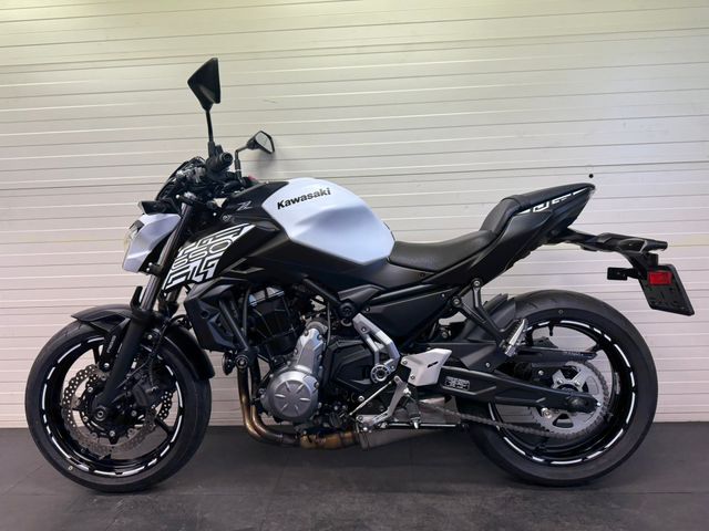 kawasaki - z650