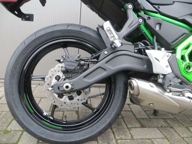 kawasaki - z650