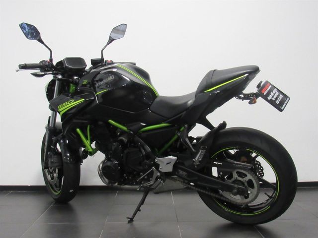 kawasaki - z650