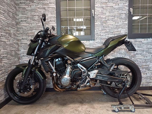 kawasaki - z650