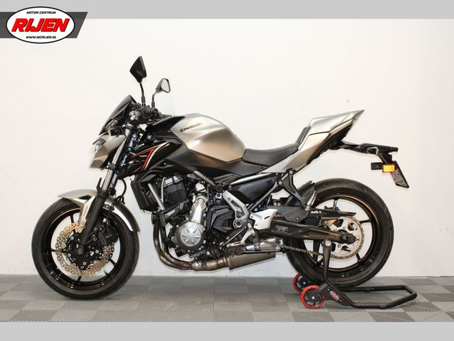 kawasaki - z650
