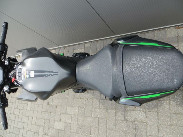 kawasaki - z650