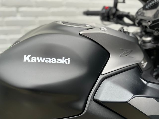 kawasaki - z650-abs