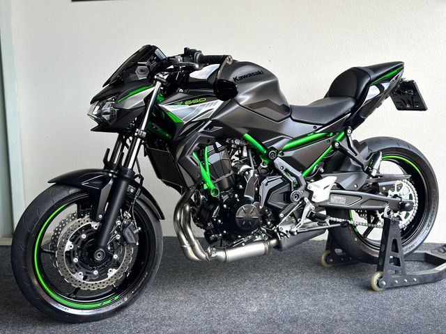 kawasaki - z650-abs