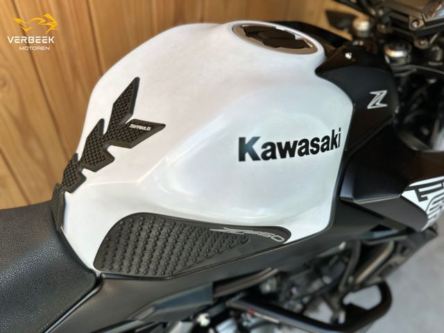 kawasaki - z650-abs