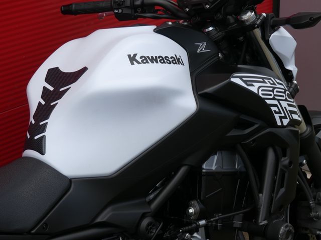 kawasaki - z650-abs