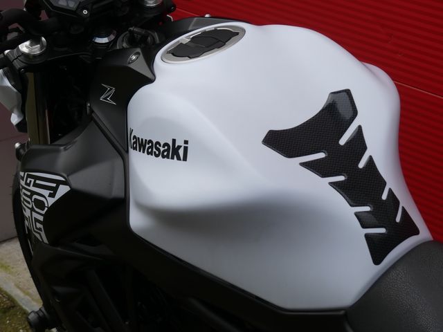 kawasaki - z650-abs