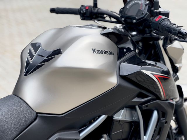 kawasaki - z650-abs