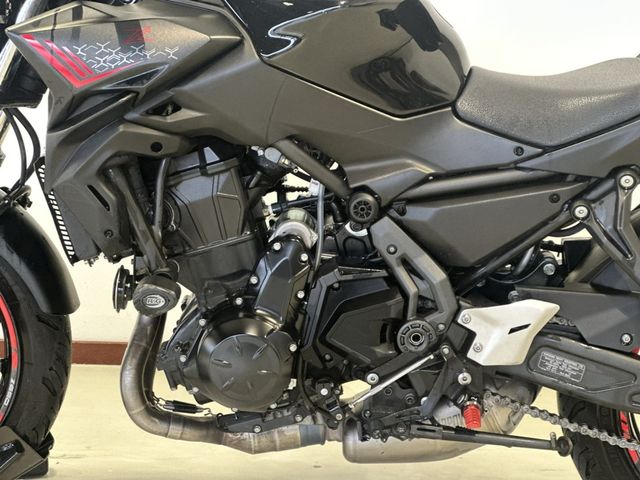 kawasaki - z650-abs