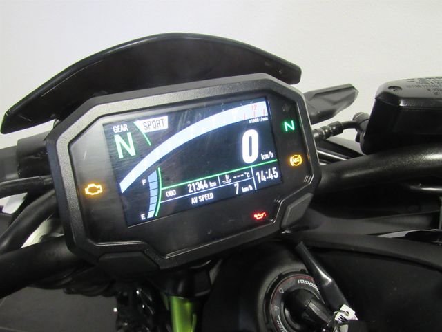 kawasaki - z900