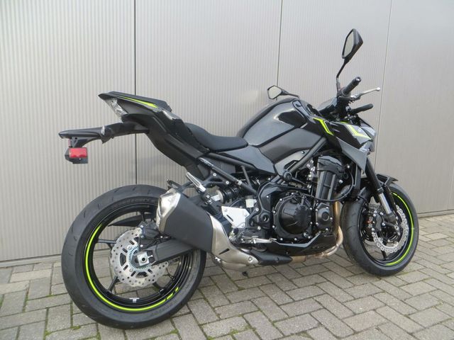 kawasaki - z900