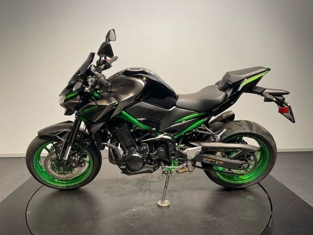 kawasaki - z900