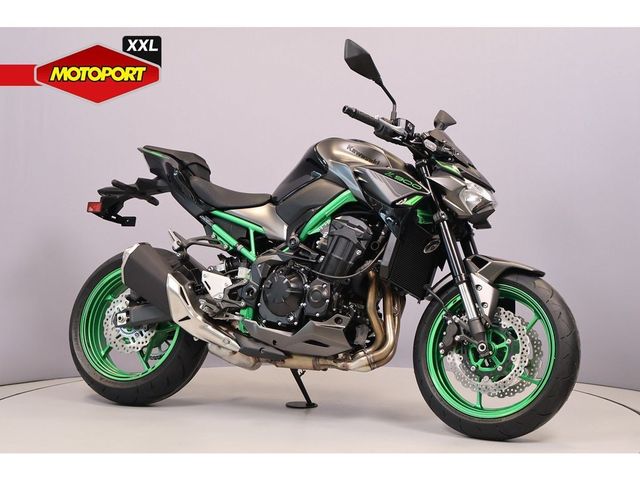 kawasaki - z900