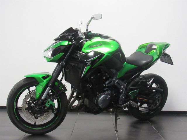 kawasaki - z900