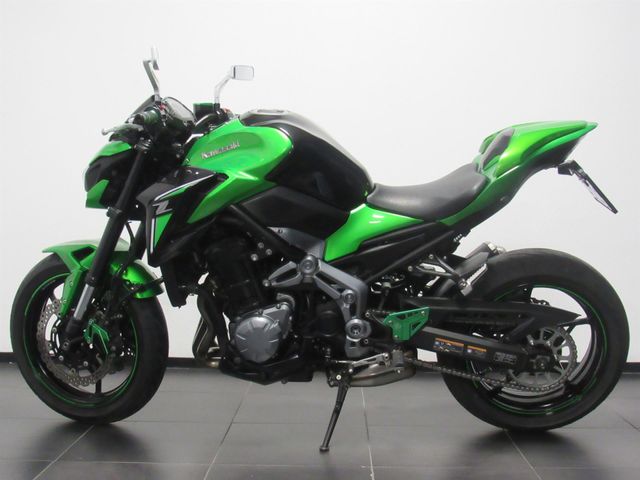 kawasaki - z900