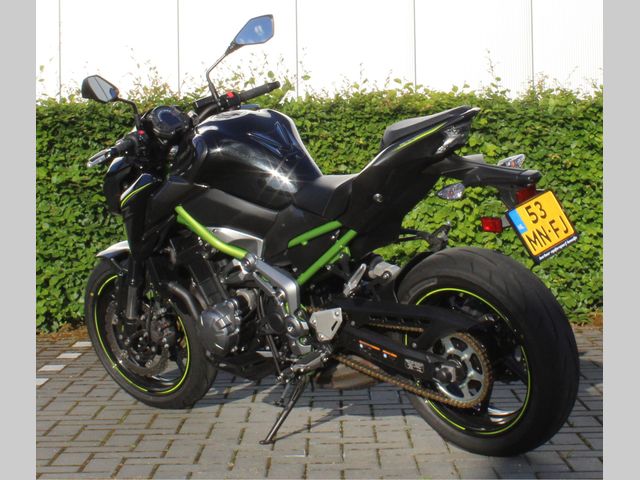 kawasaki - z900