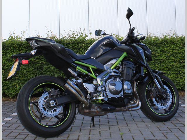 kawasaki - z900