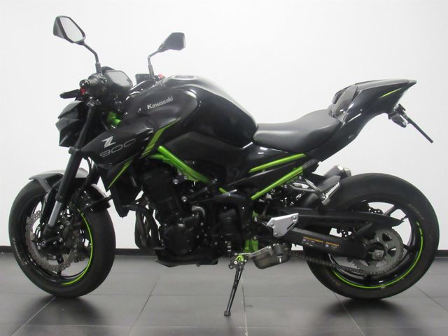 kawasaki - z900