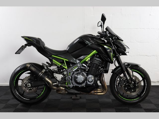 kawasaki - z900