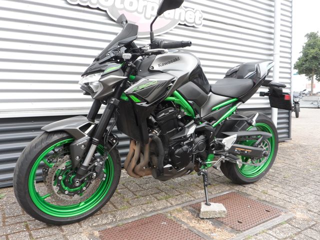 kawasaki - z900