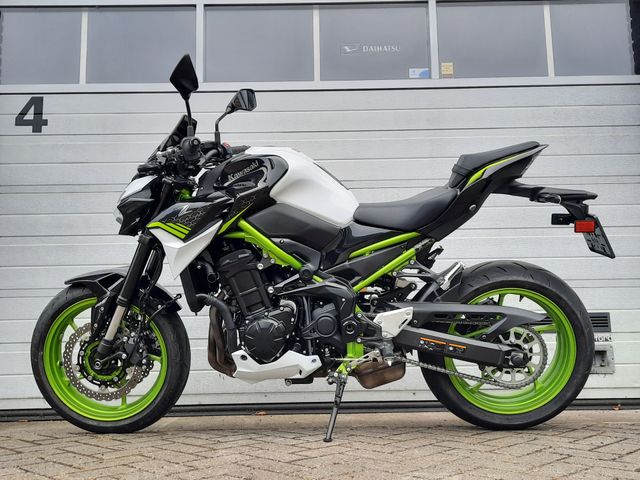 kawasaki - z900