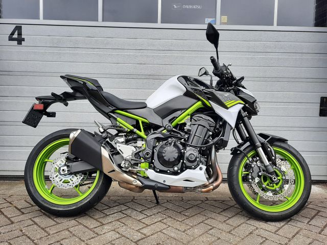 kawasaki - z900