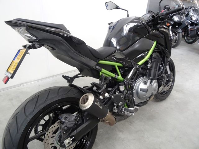 kawasaki - z900