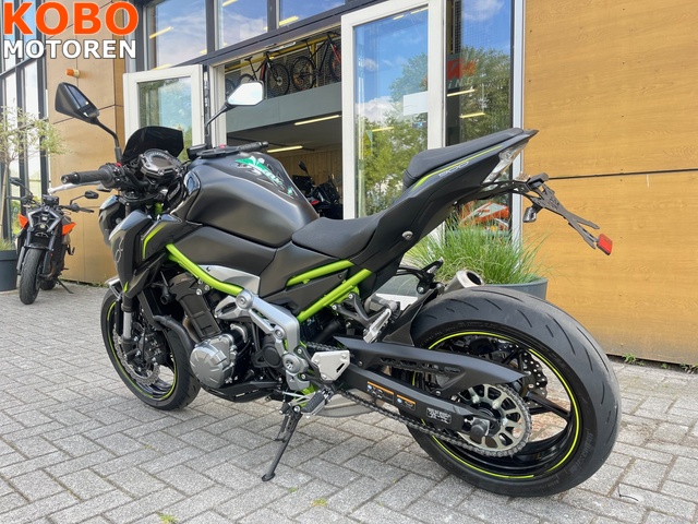 kawasaki - z900