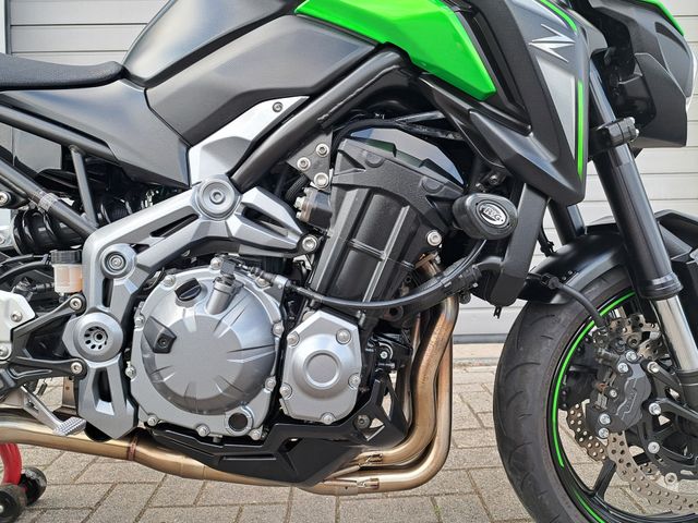 kawasaki - z900