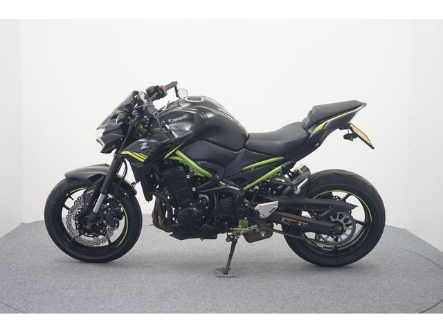 kawasaki - z900