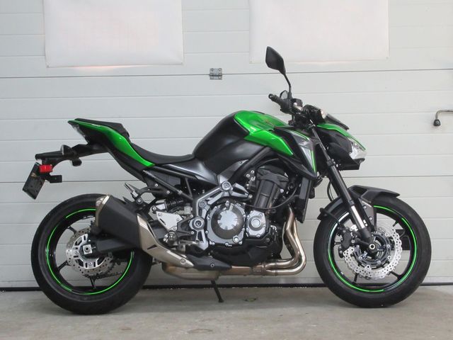 kawasaki - z900