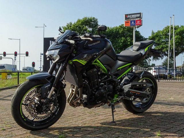 kawasaki - z900