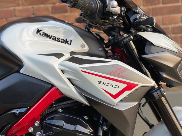 kawasaki - z900