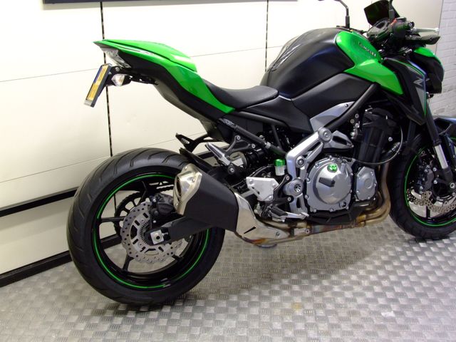 kawasaki - z900