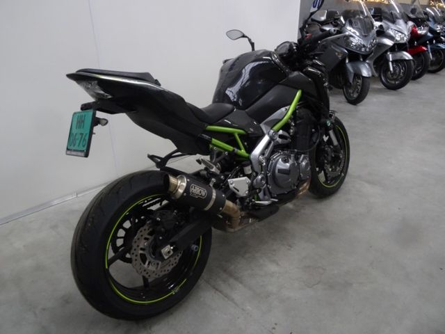 kawasaki - z900