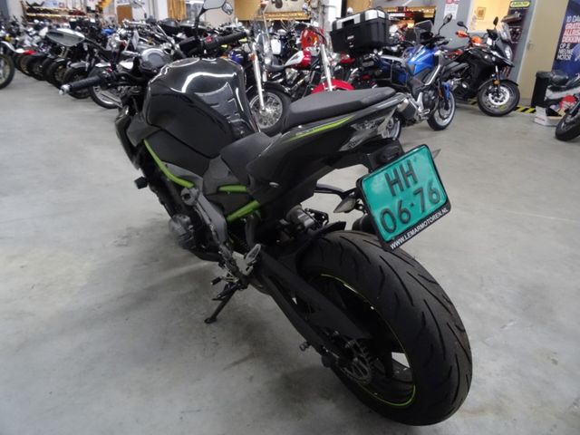 kawasaki - z900