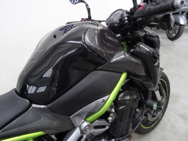 kawasaki - z900