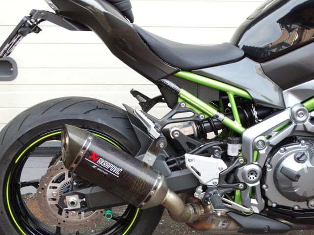 kawasaki - z900