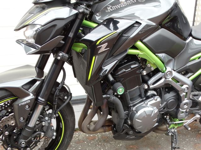 kawasaki - z900