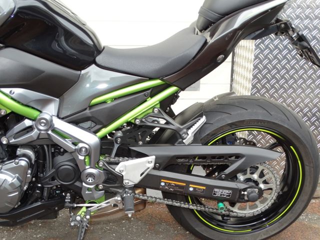 kawasaki - z900