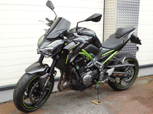 kawasaki - z900