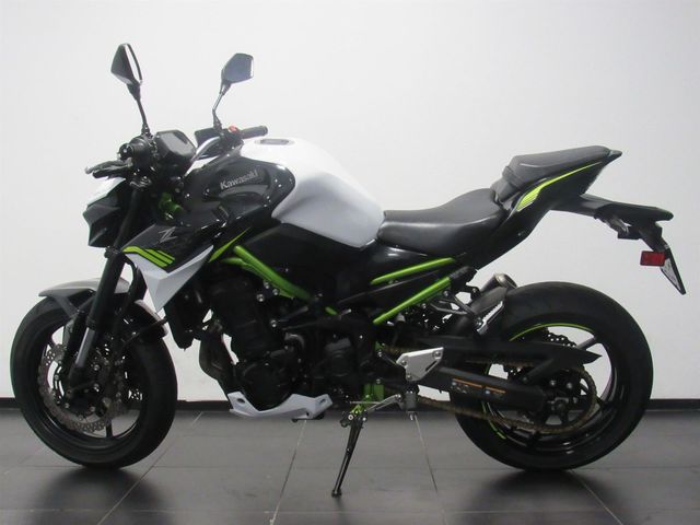 kawasaki - z900