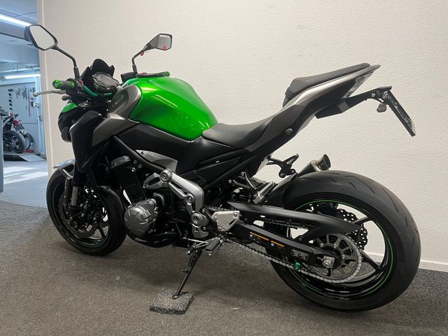 kawasaki - z900