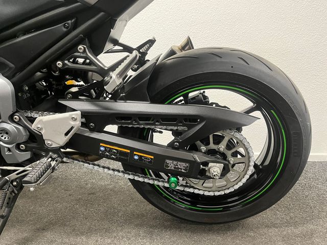 kawasaki - z900