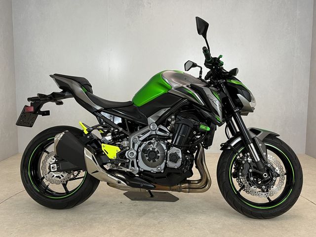 kawasaki - z900