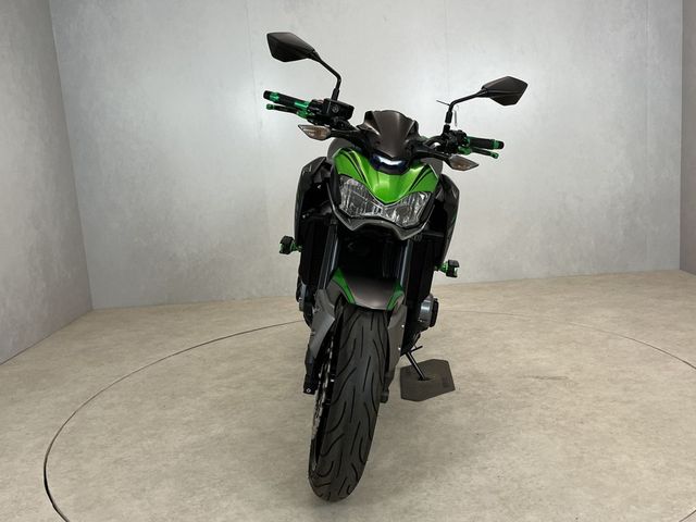 kawasaki - z900