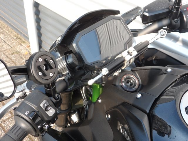 kawasaki - z900