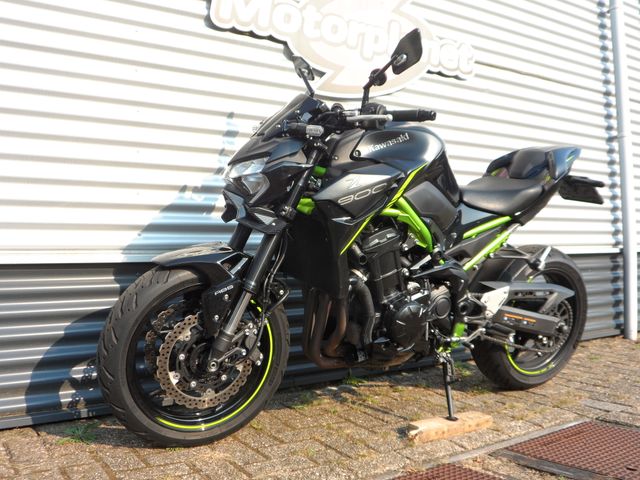 kawasaki - z900