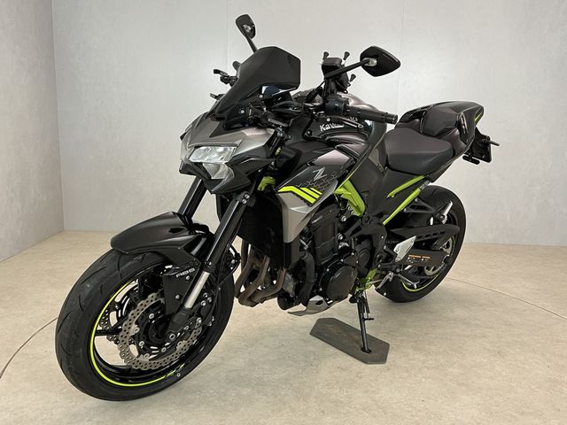 kawasaki - z900